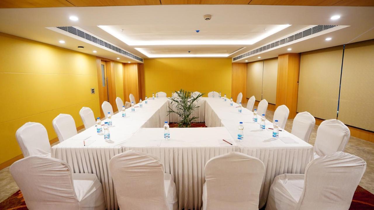 The Fern Residency Sarnath Hotel Varanasi Eksteriør billede
