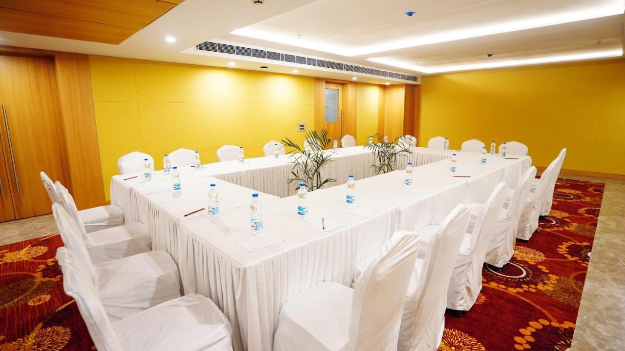 The Fern Residency Sarnath Hotel Varanasi Eksteriør billede